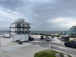 1448 Tina Dr in Navarre, FL - Building Photo - Building Photo