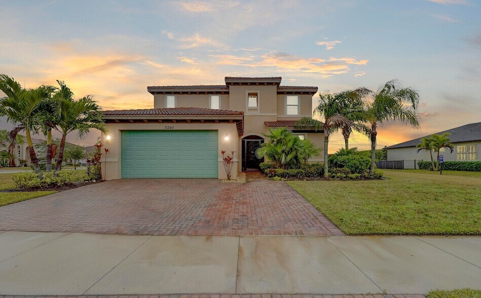 11240 SW Wyndham Way in Port St. Lucie, FL - Foto de edificio