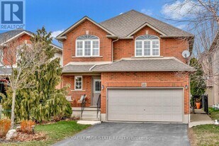 251 Braithwaite Ave in Hamilton, ON - Building Photo