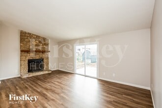 5893 Beau Jardin Dr in Indianapolis, IN - Foto de edificio - Building Photo