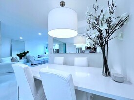 11645 Montana Ave in Los Angeles, CA - Building Photo