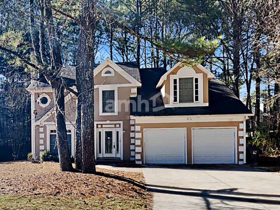 3115 Elizabeth Ln in Snellville, GA - Building Photo