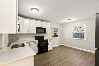 268 Bedford Ave in Xenia, OH - Building Photo - Building Photo