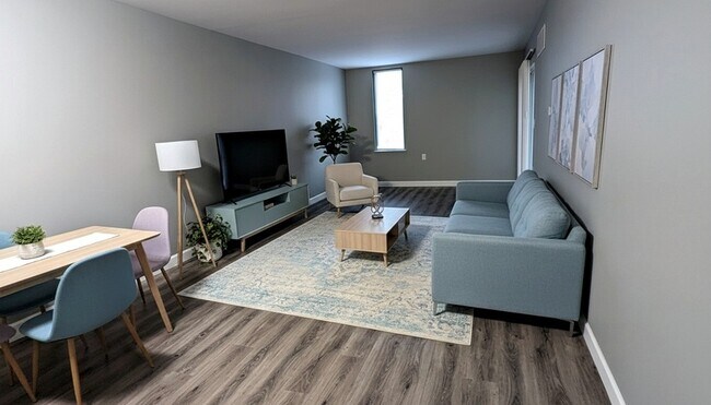 1102 Salem Ave in Dayton, OH - Building Photo - Building Photo