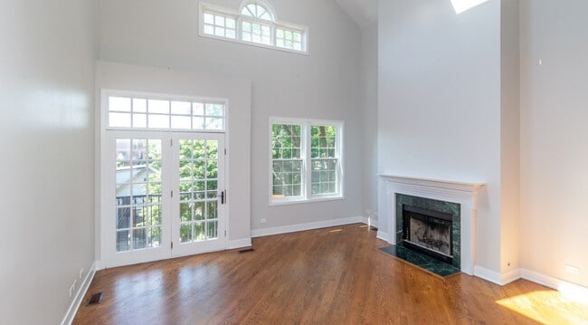 2639 N Wayne Ave in Chicago, IL - Building Photo - Building Photo