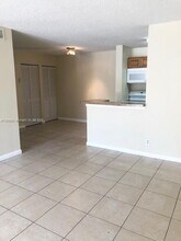 10757 Cleary Blvd in Plantation, FL - Building Photo - Building Photo
