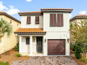 1955 Baytowne Loop in Miramar Beach, FL - Foto de edificio - Building Photo
