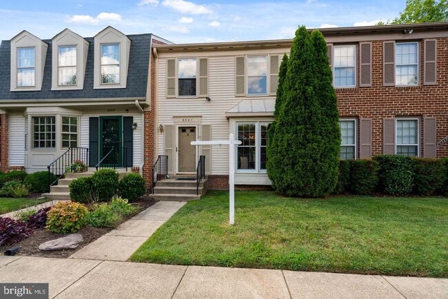 property at 6531 Kemper Lakes Ct