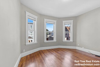 35 Harbor View St, Unit 2 in Boston, MA - Building Photo - Building Photo