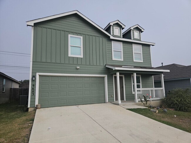 9603 Strand Ct in San Antonio, TX - Building Photo - Building Photo