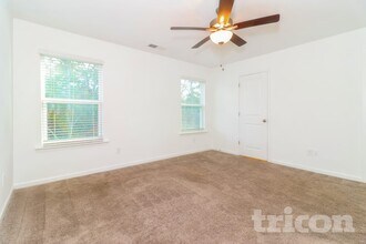 2005 Rosemary Park Ln in Lawrenceville, GA - Building Photo - Building Photo