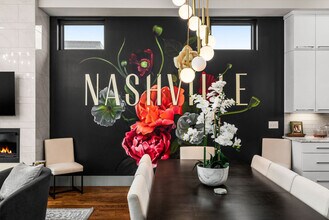 1025 Southside Ct in Nashville, TN - Building Photo - Building Photo