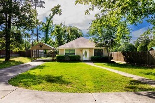 9550 Thousand Oaks Loop in Montgomery, TX - Building Photo