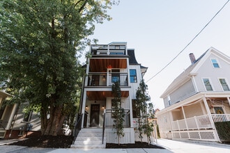 5 Thurston St, Unit 3 in Somerville, MA - Building Photo - Building Photo