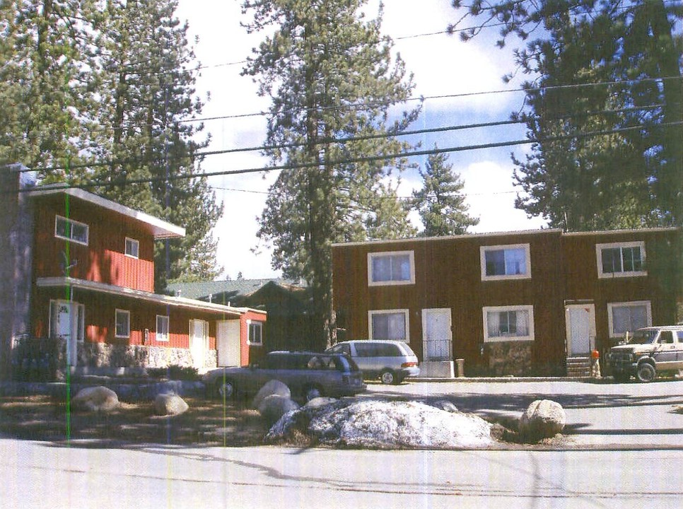 2240 Eloise Ave in South Lake Tahoe, CA - Building Photo