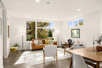 12672 60th Ave S in Seattle, WA - Building Photo - Building Photo