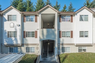 Aspen Creek Apartments in Puyallup, WA - Foto de edificio - Building Photo