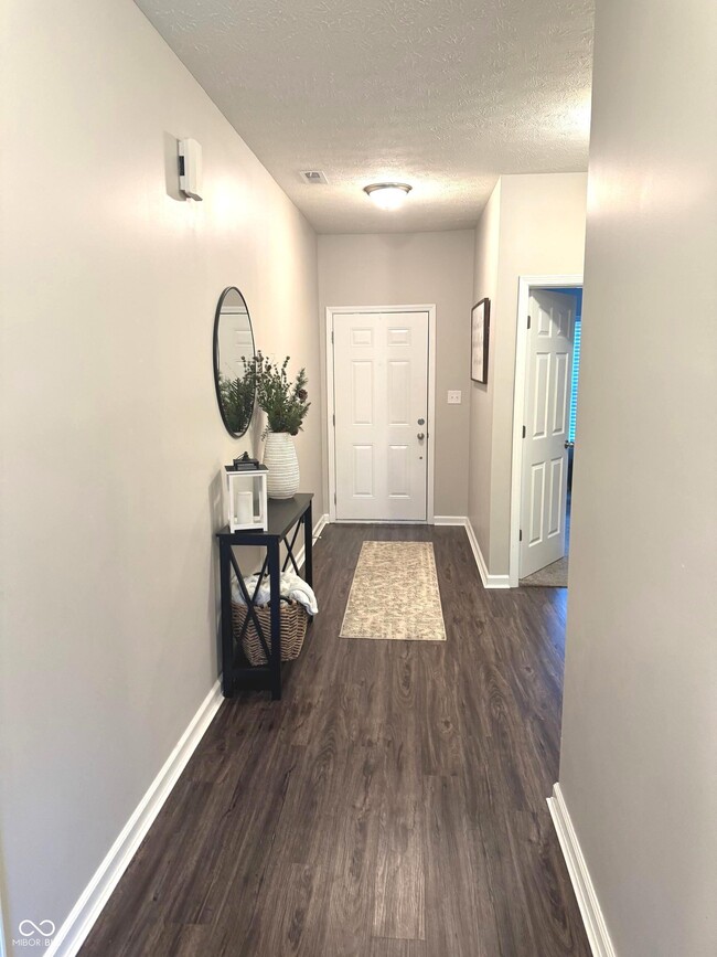 914 Baden Manor Dr in Indianapolis, IN - Building Photo - Building Photo