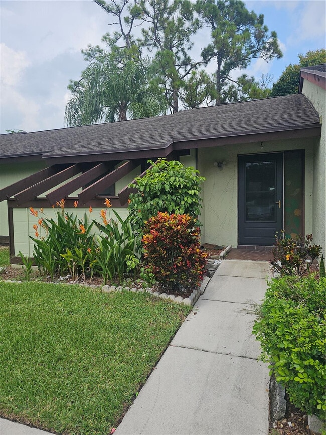 263 Deerfield Ct in Royal Palm Beach, FL - Building Photo - Building Photo