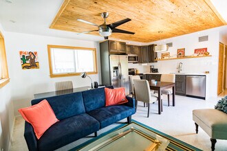 1631 Liberty St, Unit B in Hollywood, FL - Building Photo - Building Photo