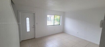 319 NW 109th Ave in Miami, FL - Building Photo - Building Photo