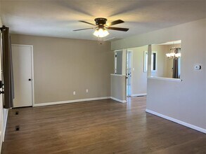 217 Byrd Dr in Midwest City, OK - Building Photo - Building Photo