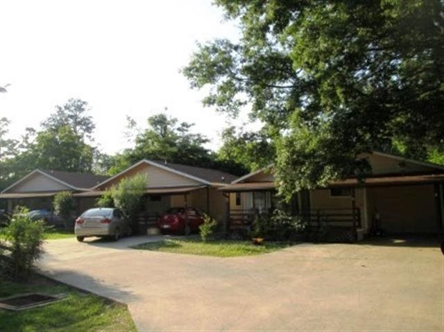 702-704 Smith St in West Monroe, LA - Building Photo