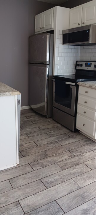 113 Elmwood Ave in Ladson, SC - Building Photo