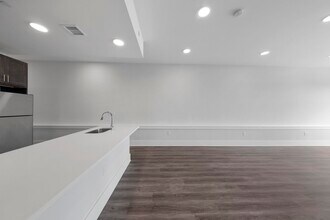 660 Grand St-Unit -401 in Jersey City, NJ - Building Photo - Building Photo