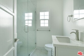 1154 Cochran Ave in Los Angeles, CA - Building Photo - Building Photo