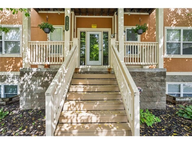 property at 1829 Park Ave