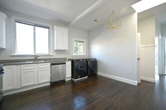 685 37th St in Oakland, CA - Building Photo - Building Photo
