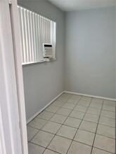 1826 Sherman St, Unit 3 in Hollywood, FL - Foto de edificio - Building Photo