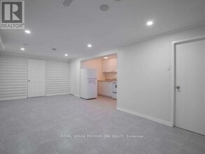 139 McKee Ave in Toronto, ON - Building Photo - Building Photo