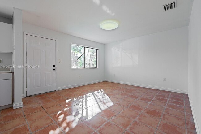 28147 SW 142nd Ct in Homestead, FL - Building Photo - Building Photo