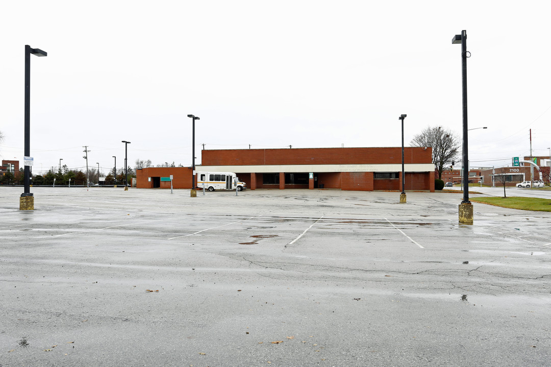 W Central Ave & I-475 in Toledo, OH - Building Photo