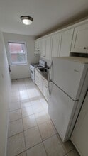 266 Broad Ave, Unit E2 in Leonia, NJ - Building Photo - Building Photo