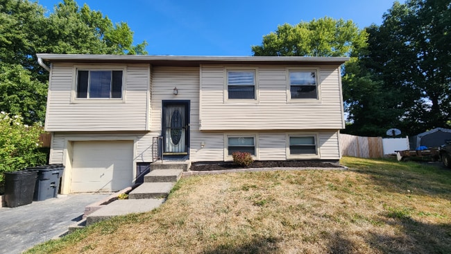 property at 620 Mistletoe Ct