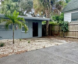 115 Cleveland Ave SW in Largo, FL - Building Photo - Building Photo