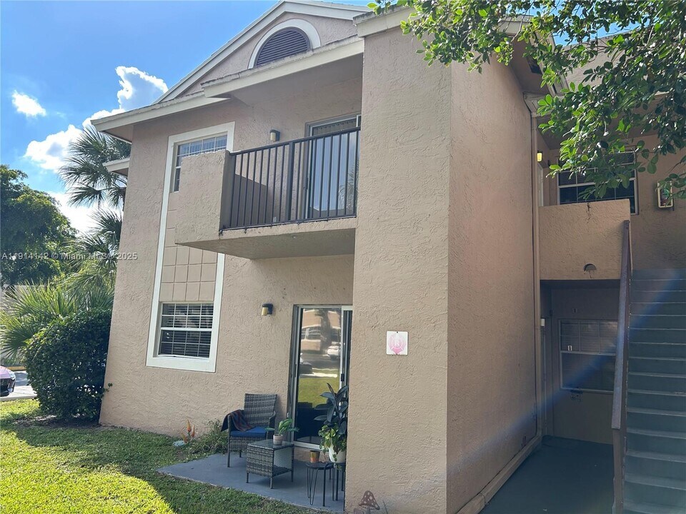 1791 NW 96th Terrace in Pembroke Pines, FL - Building Photo