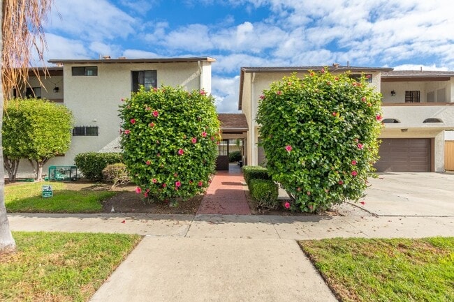 property at 4415 38th St