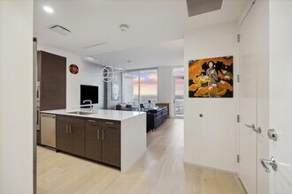 301 West Ave, Unit 4708 in Austin, TX - Building Photo - Building Photo