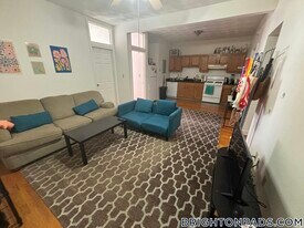 17 Cummings Rd, Unit 3 in Boston, MA - Building Photo