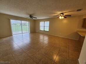 1204 Diplomat Pkwy E in Cape Coral, FL - Building Photo - Building Photo