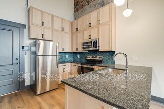 124 Monroe Ave in Memphis, TN - Building Photo - Building Photo