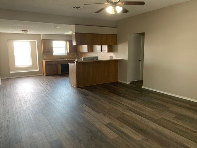205 Lee Ln in Lorena, TX - Building Photo - Building Photo