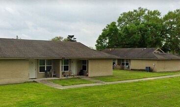 5952 Street B St in St. Francisville, LA - Building Photo - Building Photo