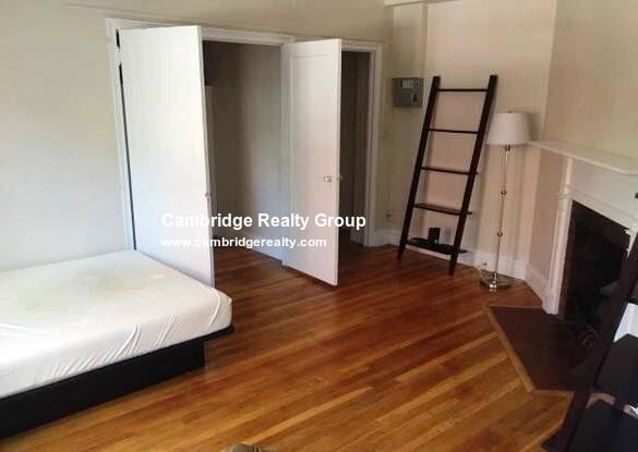 30 Chauncy St, Unit 3A