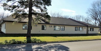 Cyrus Garden on Main in Cyrus, MN - Building Photo