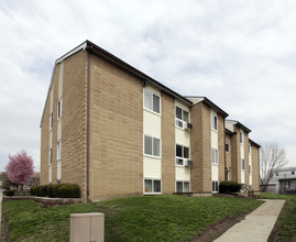 Eagle Ridge Apartments in Edwardsville, PA - Building Photo - Building Photo